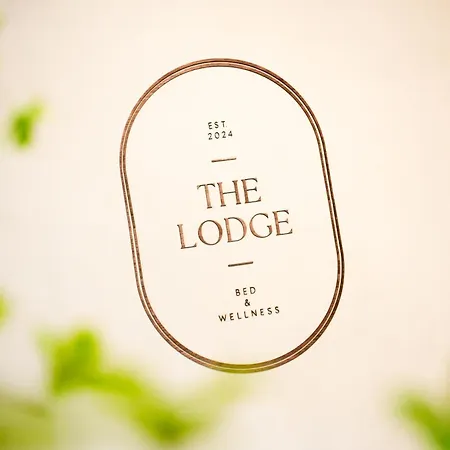 بيت خشبي The Bed & Wellness Oisterwijk Sauna, Jacuzzi, Luxury *