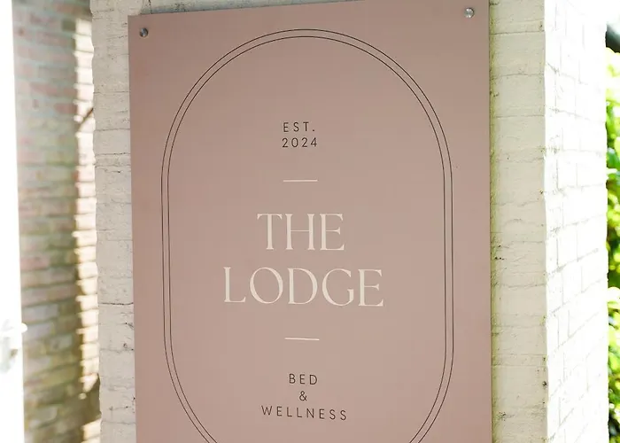 بيت خشبي The Bed & Wellness Oisterwijk Sauna, Jacuzzi, Luxury *