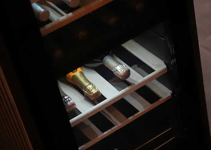 The Bed & Wellness Oisterwijk Sauna, Jacuzzi, Luxury Moergestel